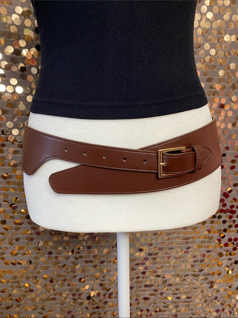 Brown elastic belt with gold tone buckle #405